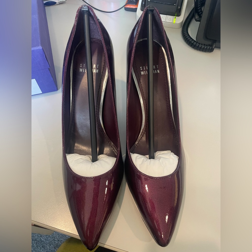 Stuart Weitzman Women's Burgundy Heels